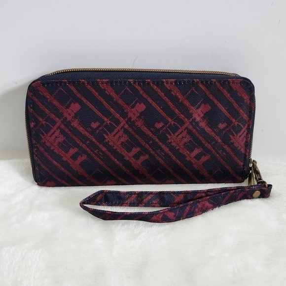 Travelon Navy Blue Burgandy Maroon Red RFID Wristlet Wallet NWT - Picture 2 of 16
